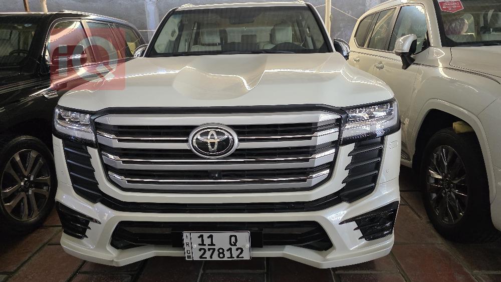 تۆیۆتا لاند کروزەر